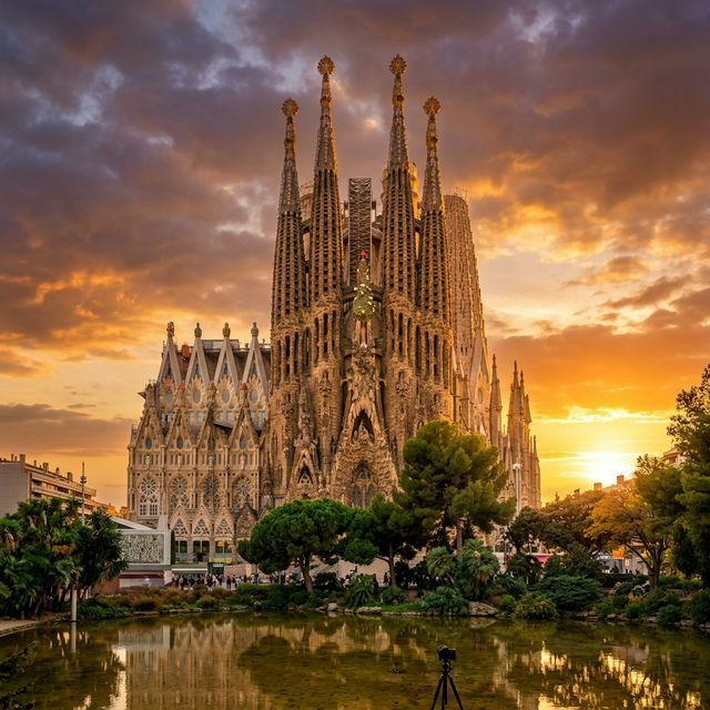 Sagrada Família at sunset